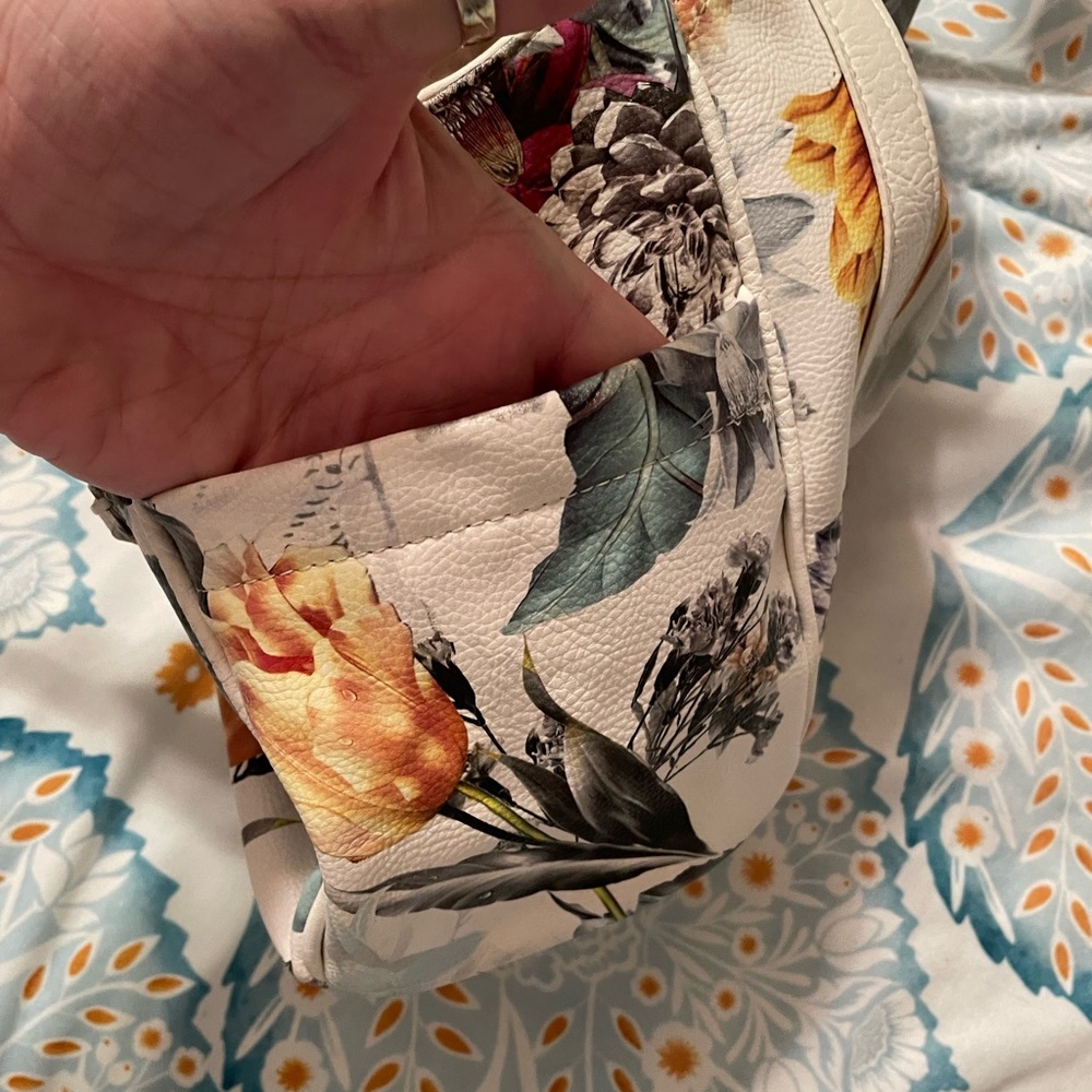 Purses! Purses! Purses! - image 5